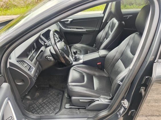 Volvo XC 60 cena 67000 przebieg: 211500, rok produkcji 2015 z Rzeszów małe 301
